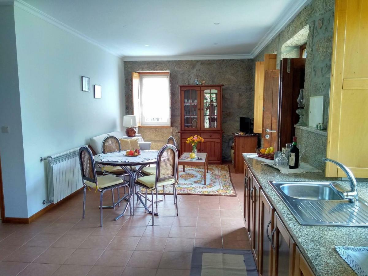 فيلا Casa Do Pinheiro Manso فالينسا المظهر الخارجي الصورة